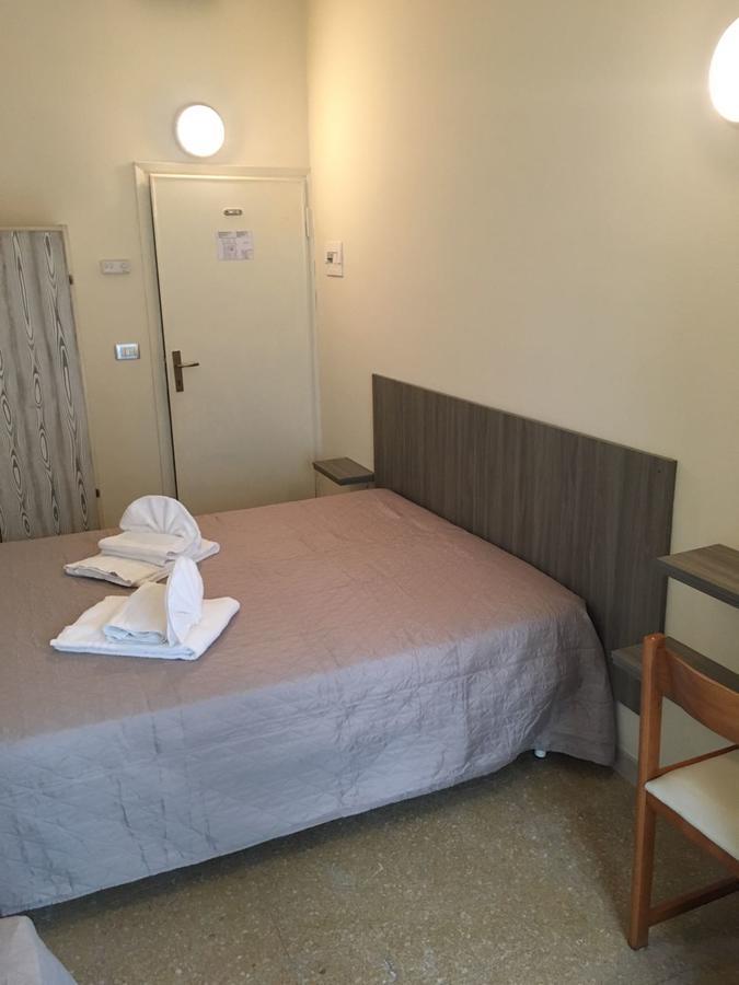 Hotel Rebola Rimini Luaran gambar