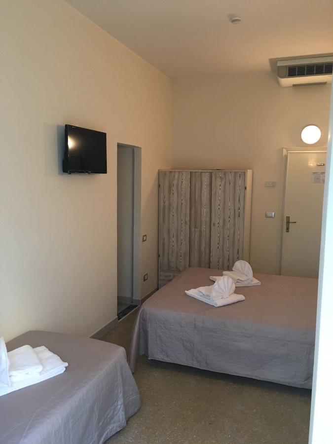 Hotel Rebola Rimini Luaran gambar