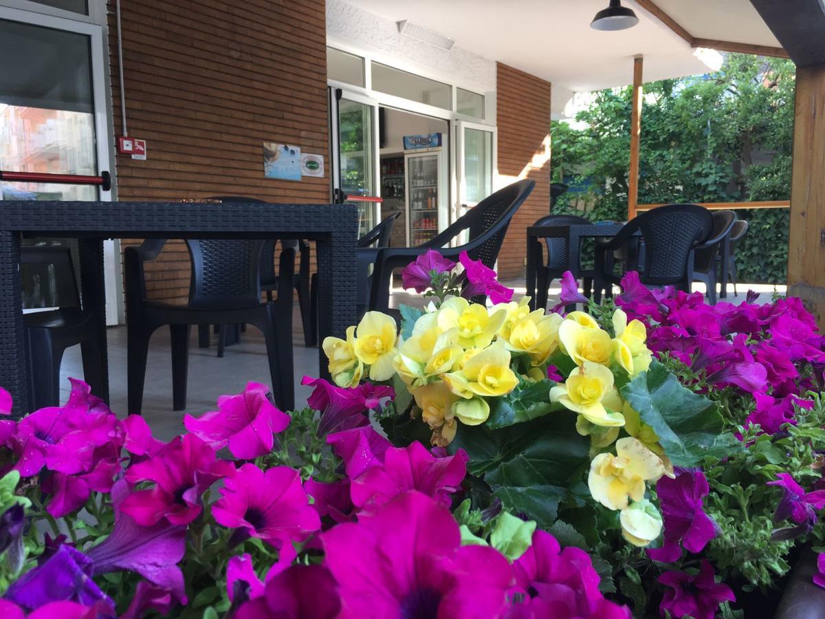 Hotel Rebola Rimini Luaran gambar